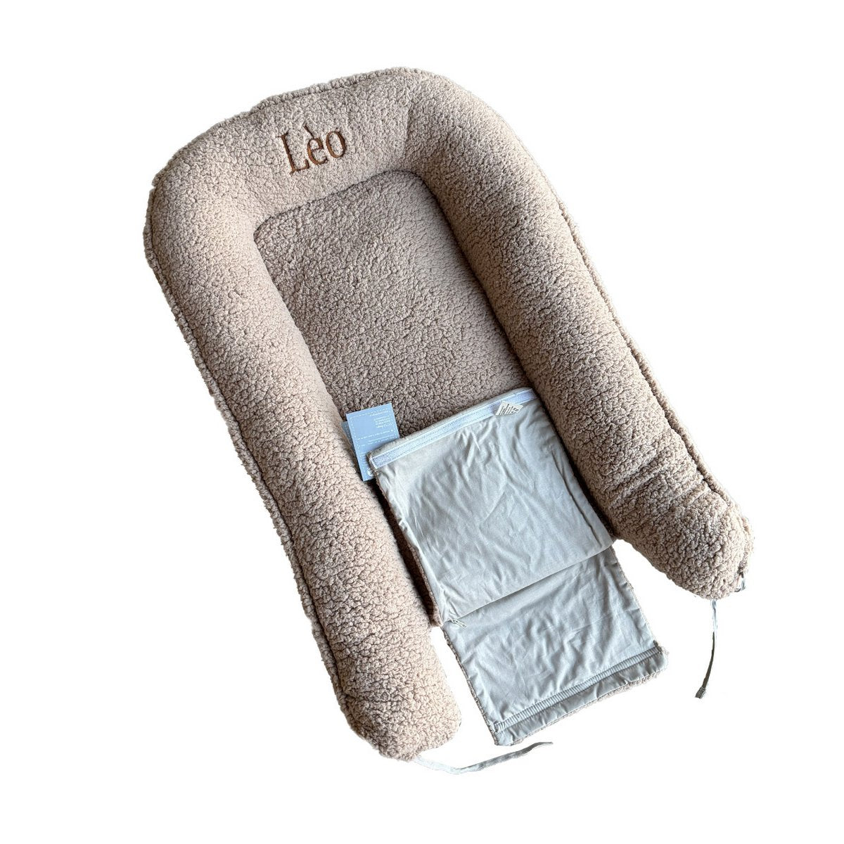 personalisiertes Babynest, beige in Teddyfell mit personalisiertem Namen/Aufschrift